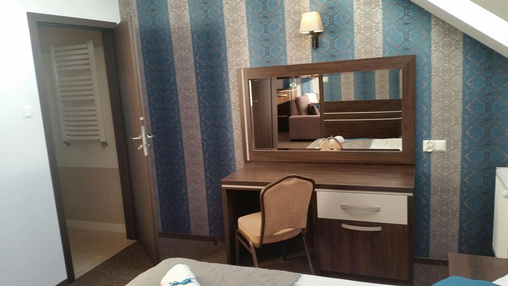 Hotel Impressa Niedrzwica Duza Bilik gambar