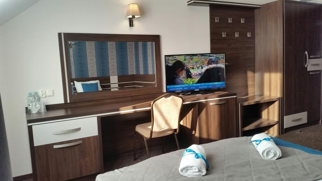 Hotel Impressa Niedrzwica Duza Bilik gambar