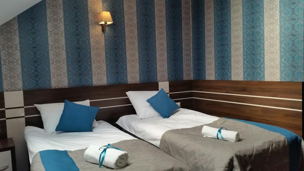 Hotel Impressa Niedrzwica Duza Bilik gambar